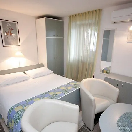 Apartment Studio Vis 2476b Vis